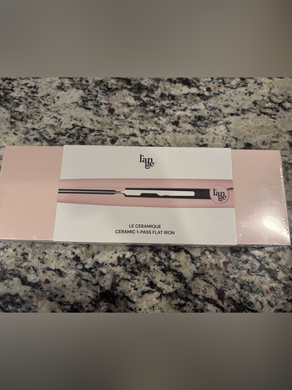 Lange Ceramic 1-Pass Flat Iron in Light Pink